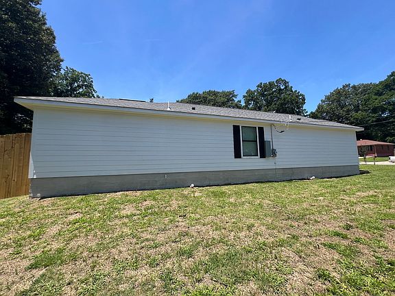 4th image of 57 E Belle Haven Rd