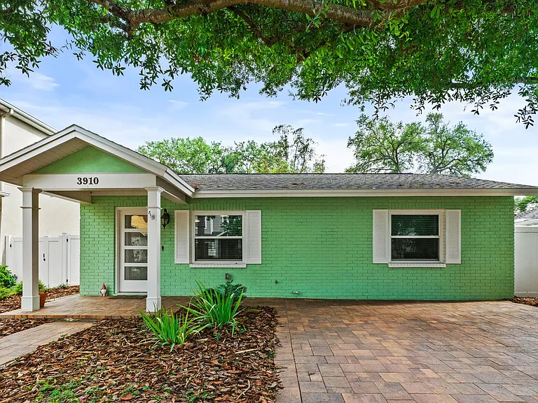 3910 W Vasconia St — Photo 1
