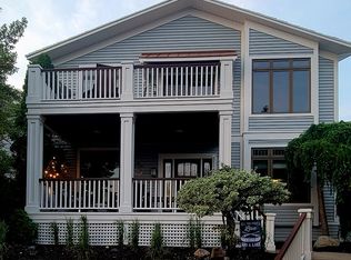95 Esplanade Pl, South Haven, MI
