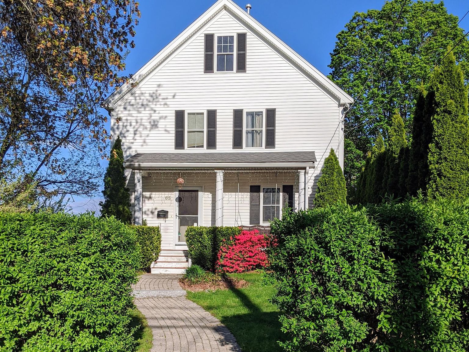 65 Seminole Ave, Waltham, Ma 02451 