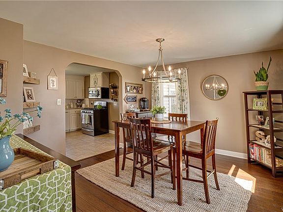5th image of 140 Boncroft Dr