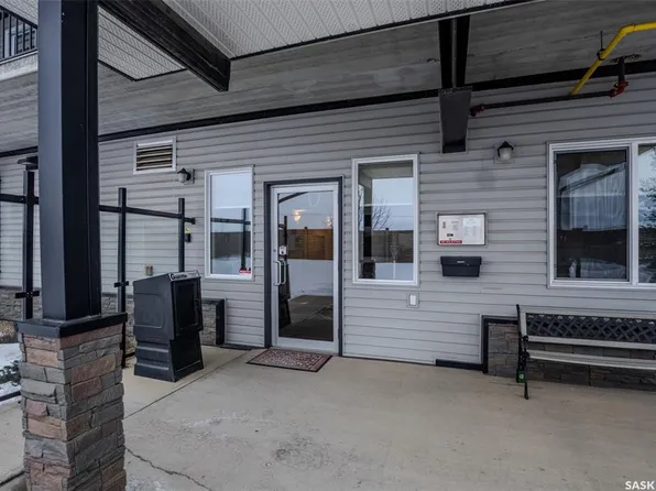 UNIT 402-135 Beaudry CRESCENT, Martensville, SK S7T 0J1