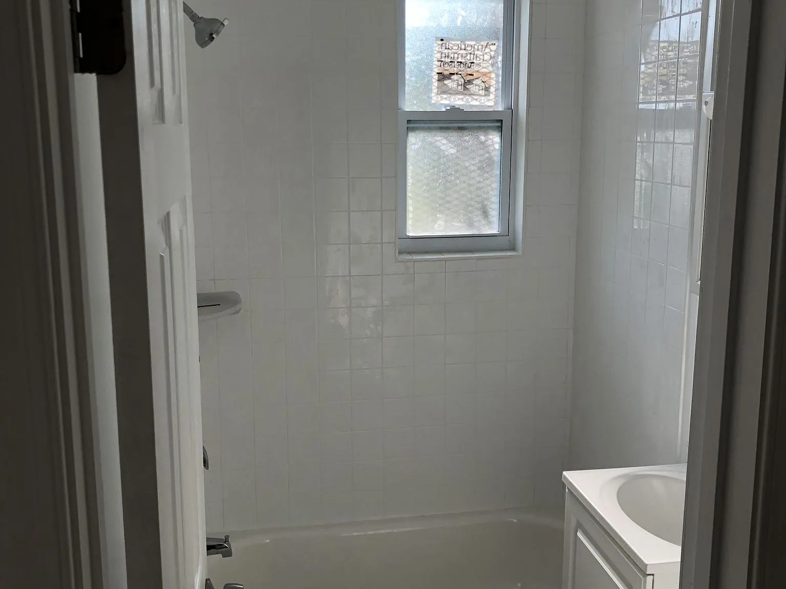 1 bed, 648 sqft, $1,204 — Photo 2