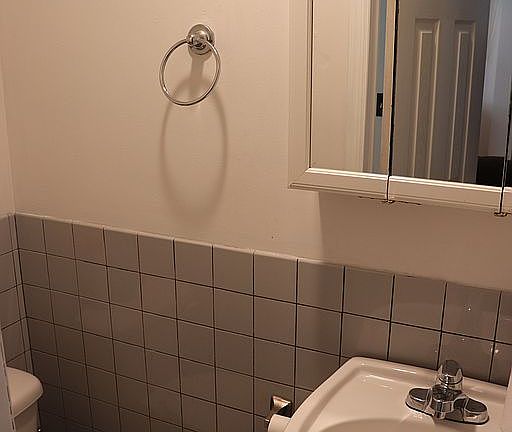 4th image of 9125 218th St