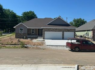 804 E Tarpon Rd, Nixa, MO 65714