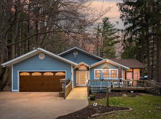 9995 Community Hall Rd, Union Pier, MI 49129