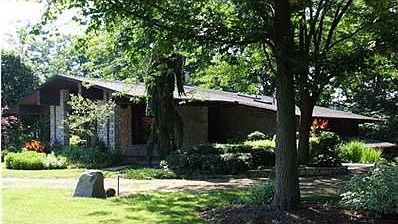 1st image of 4849 Woodhaven Dr