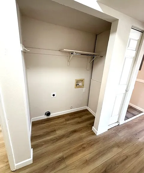 525 W 8th St #5 — Photo 15