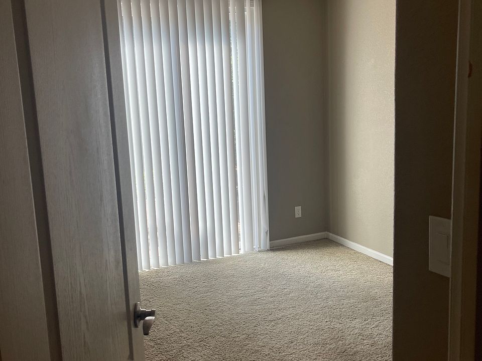 1st image of 2859 Gray Fox Way