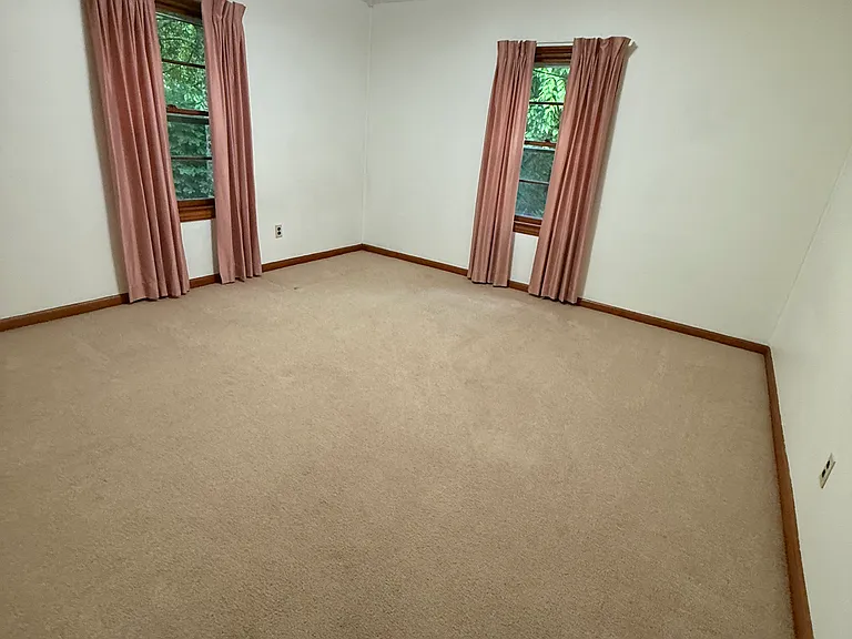 842 Burnett Station Rd — Photo 12