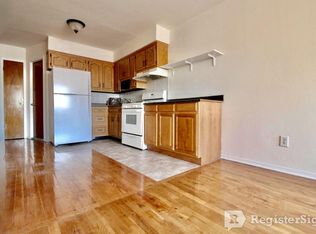 69-28 75th St, Flushing, NY 11379