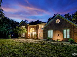 28 Chippewa Dr, Oswego, IL 60543