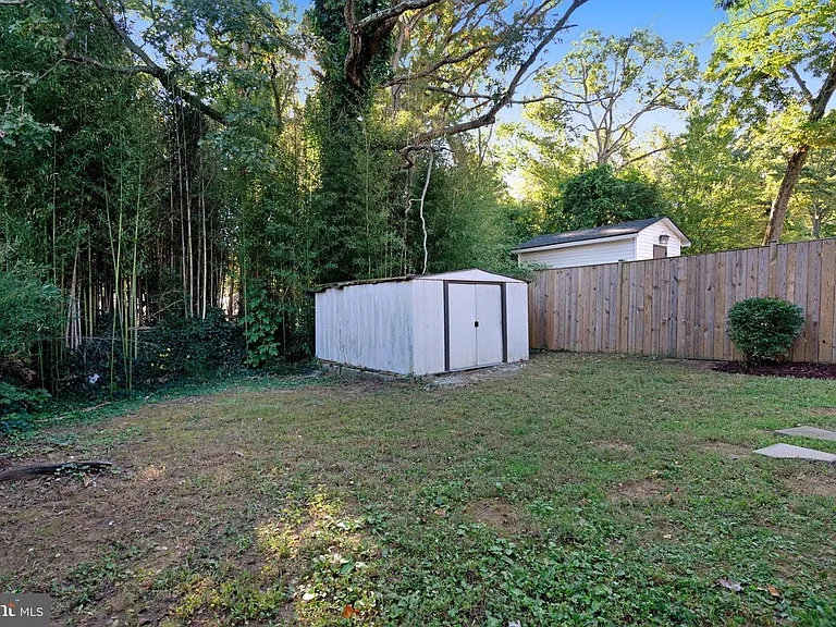 7015 Stanford Dr — Photo 30