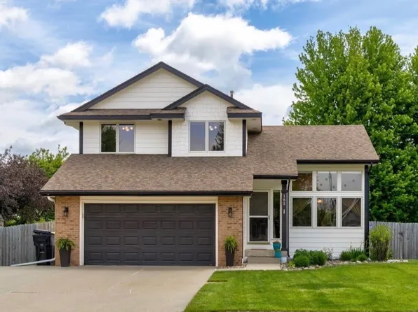 185 Melrose Dr, Waukee, IA 50263
