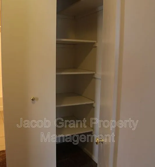 2215 Gail Dr — Photo 7