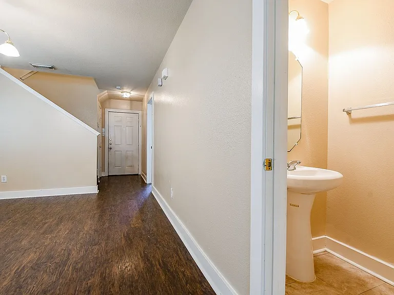 5830 Silver Oak — Photo 29
