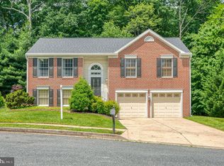 17 Brookings Ct, Parkville, MD 21234