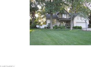 104 Pin Oak Pl, Campbell, OH