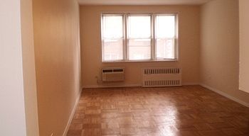 1st image of 160 E 27th St APT 3B