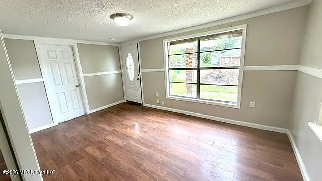 5125 Community Ave — Photo 2