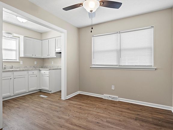 4th image of 3689B Crosby Dr