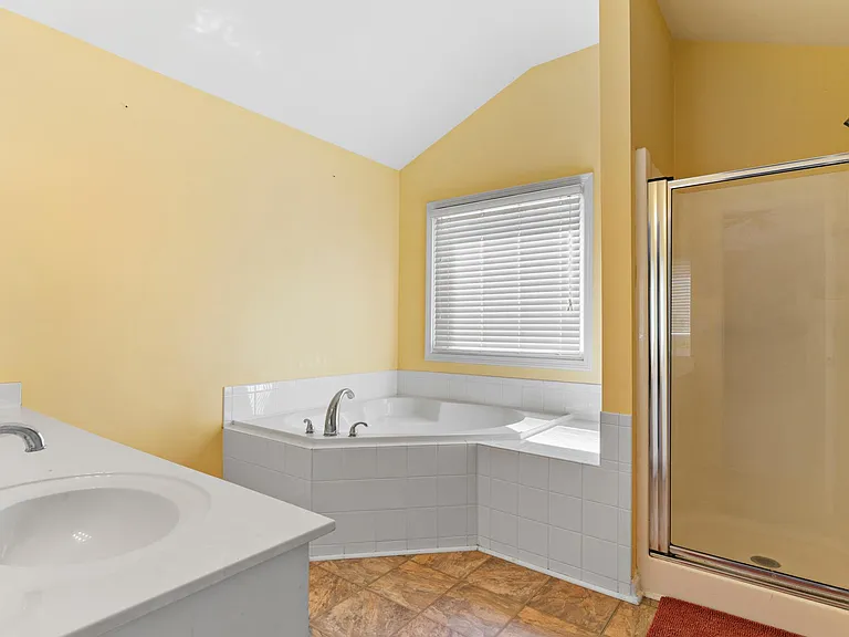 1912 Arbor Springs Way — Photo 22