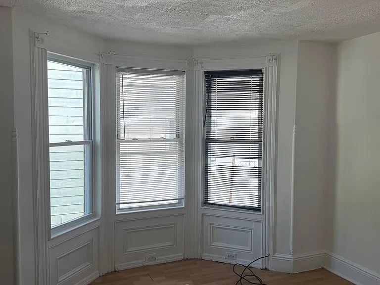 130 Montclair Ave #1 — Photo 5