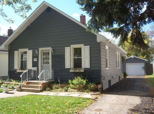 421 Bangs St, Aurora, IL 60505