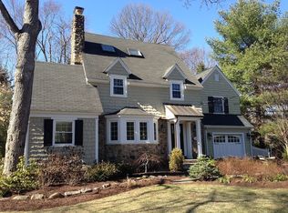 129 Kenilworth Rd, Mountain Lakes, NJ 07046