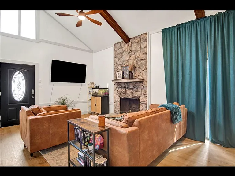 856 Henckley Ave — Photo 8