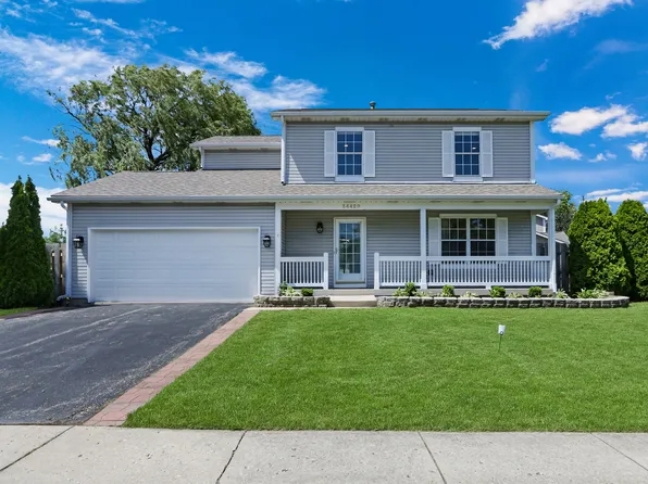 34420 N Old Walnut Cir, Gurnee, IL 60031