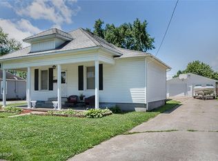 1210 N Logan St, Marion, IL 62959