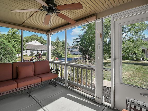 5th image of 3987 Wiston Dr
