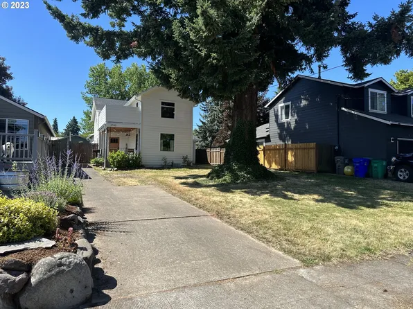 4740 NE Campaign St, Portland, OR 97218