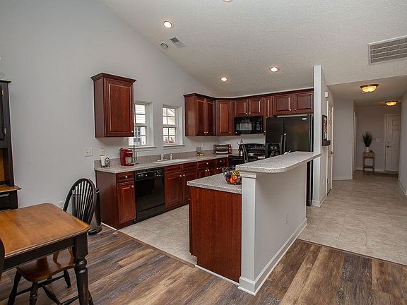 5th image of 218 Carolina Crossing Blvd