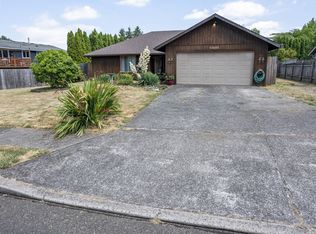 2228 SW McGinnis Ave, Troutdale, OR