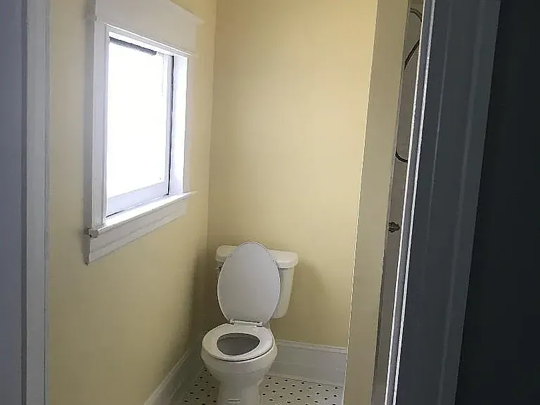 505 W Lenoir Ave — Photo 1
