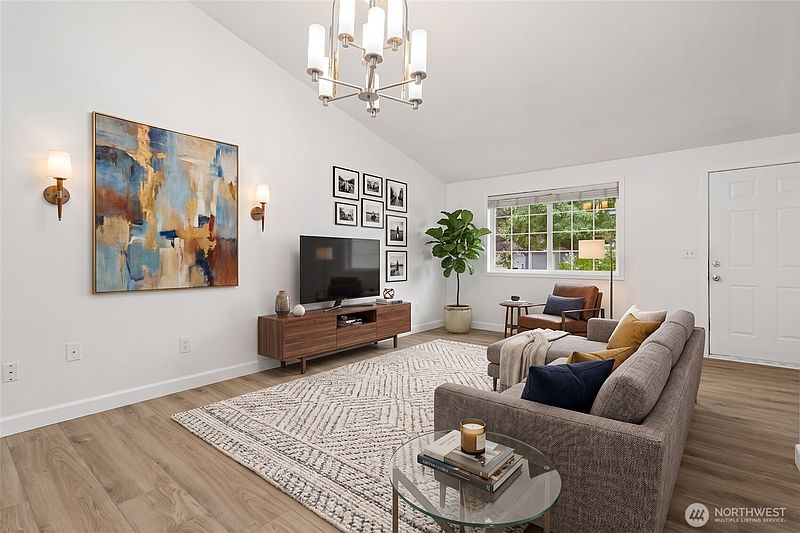 2nd image of 17715 Spring Lane Avenue