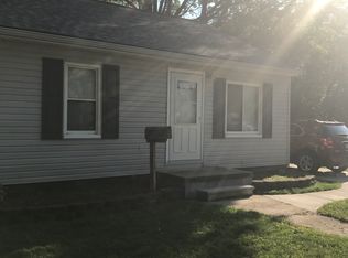 34305 Glover St, Wayne, MI 48184