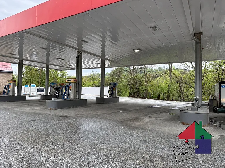 151 S Main St — Photo 18