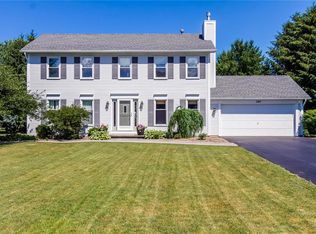 289 Hartsville Ln, Webster, NY 14580