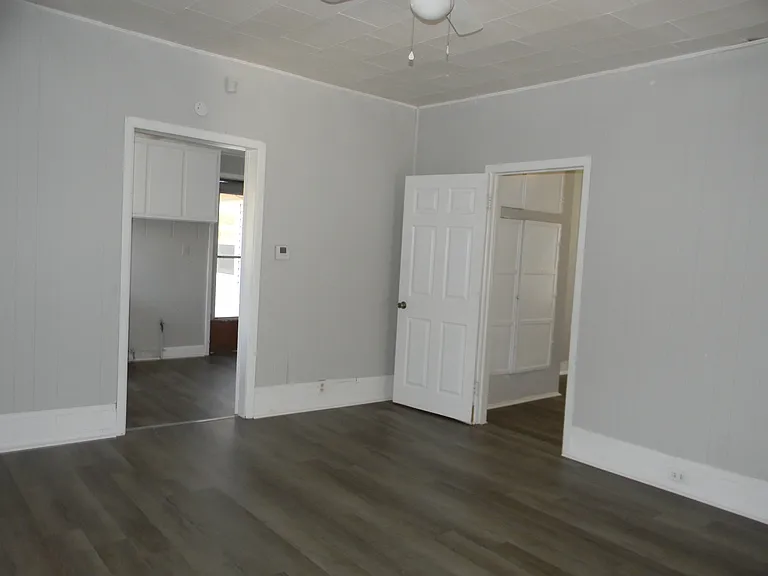 4305 Pulaski St — Photo 11