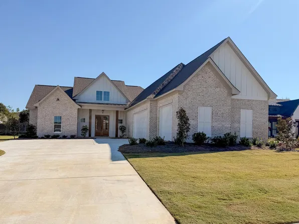 63 Huxley Dr, Starkville, MS 39759