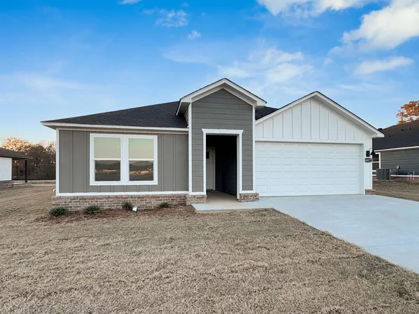6417 Newark Dr, Alexander, AR 72002