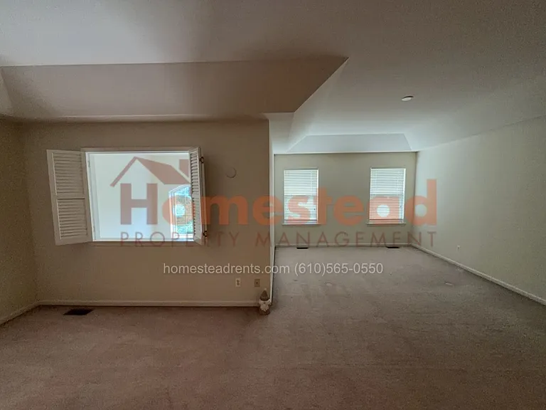 244 S Azalea Ct — Photo 29