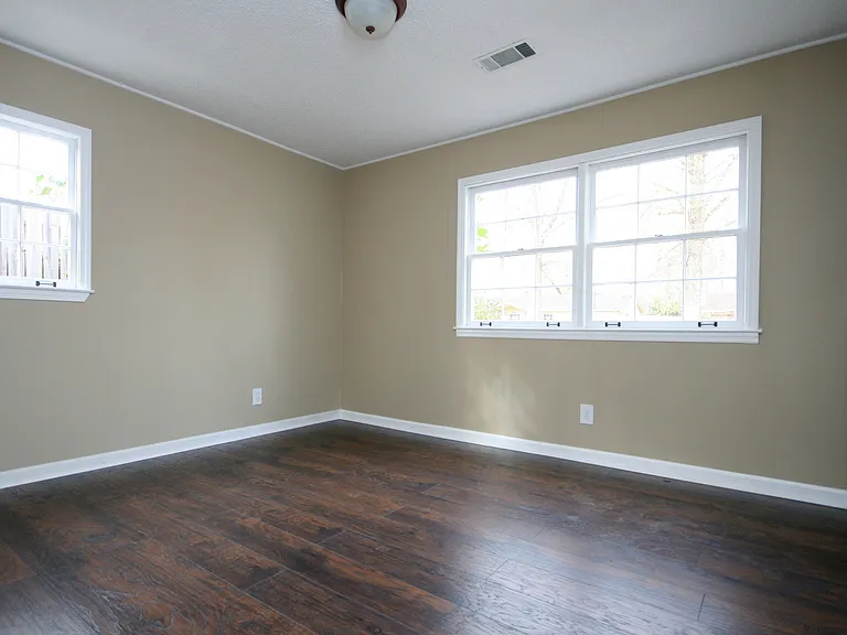 4015 Apollo Dr SW — Photo 8