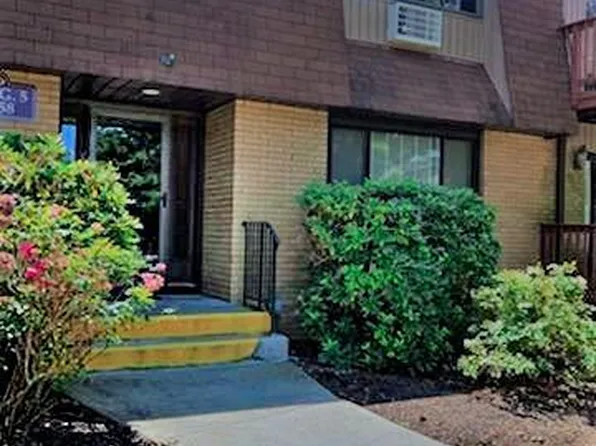 56 Richard Court, Pomona, NY 10970