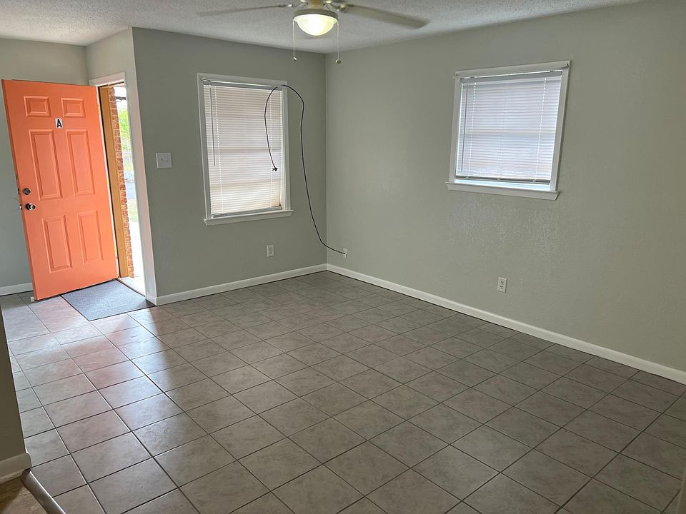 1st image of 309 E Avenue A #A