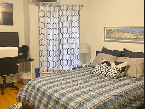 330 East 58th Street image 2 of 9