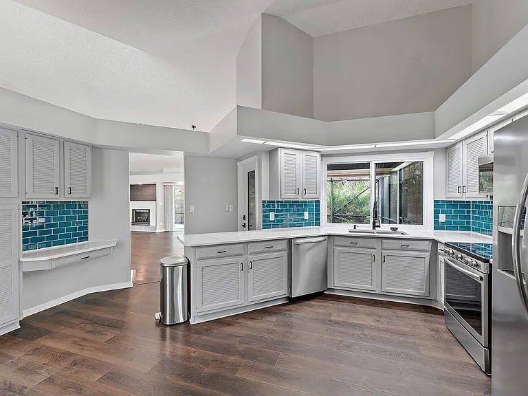 10440 SE Jupiter Narrows Dr — Photo 13